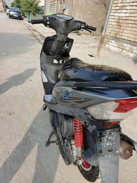 السلام عليكم ماكس عدله للبيع دراجه جديده كلها ابلاديه شلعه ومعدل اوراق منفيز بيها السعر 700 وبيها مجال قليل مكاني بغداد شهداء السيديه ***********
