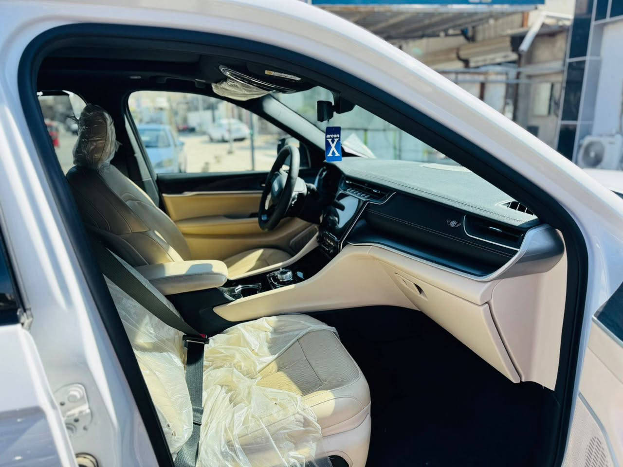 السلام عليكم اعظاء كروبنا المميز
جيب خليجي لمتدد بلص وكالة هارلم 
كفالة عامة حتة من الشخط 
موديل 2023 السيارة مغلفة نانو بالكامل 
معروفة مواصفاتها ماكو داعي اذكر السيارة رقم أربيل باسمي 
اني من سكنت بغداد الرصافة ،،، ماشية 44 الف 
للاستفسار ***********. بغداد مدينه الصدر العبيدي
