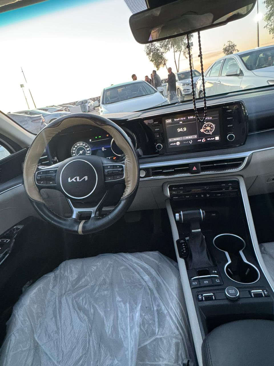 كيا أوبتما K5  موديل 2023  NIM خليجي
الموديل والشكل المرغوب 

خليجي 

محرك 2500

فووول مواصفات (( VIP ))  شركة NIM

رقم أربيل

 

جديده حيل جديده 

فووول مواصفات اعلى فئه 

كشنين كهرباء (سائق و سكن)
كشن خزن 

صندوك شفط ذكي

مري شفط 
ويل كروم

شغال (تشغيل عن بعد)

عداد دجتل 

داتا شو 

كامرات 360°

فتحة سقف بانوراما

داخل بيجي جلد 

تحكمات ستيرن 

تحديد مسار 

كروز سرعة 

انظمه قياده 5 

كشنات تدفئه تبريد 

كشنات كهرباء 

تشغيل عن بعد 

لد خلفي متصل 

تبريد قطعتين خلفي 

سايد بريك بصمة  

📍محافظة نينوى

مواصفات فووول الباقي معروف 

رايدها 215 وبيها مجال 

***********

***********
