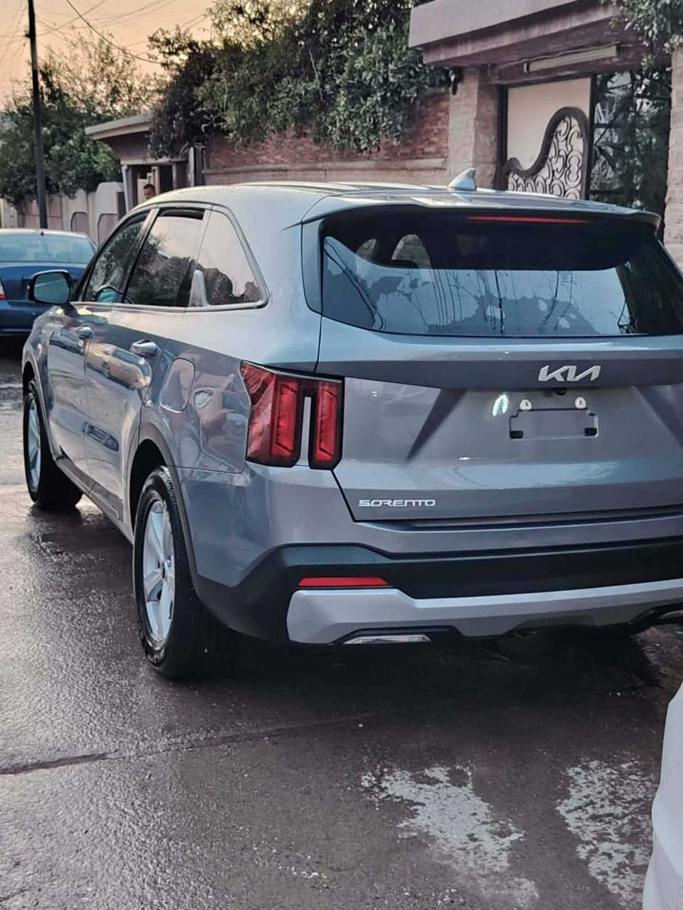 للبيع ... السعر 230 $ وبيها مجال 
سورينتو موديل 2024 منفييت نينوى شرط التحويل والوكالة 
المواصفات نص فول محرك 4 سلندر تيربو 
حادثها جاملغ امامي يمين وبونيد  بدون دواخل وبدون معجون .
ماشيه 8000 
سيارة جاهزة بدون اي نواقص
العنوان موصل الأيسر
‏‪0 750 590 8334‬‏
‏‪0 770 415 7481‬‏

