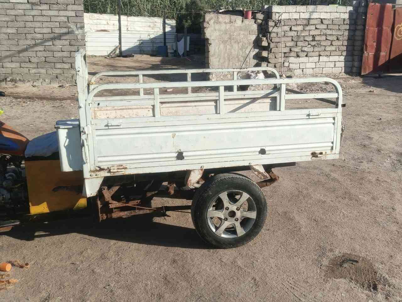 سلام عليكم ستوته فرس ضايعه اوراقها 
عوزها بس باب وره بدي نضيف 
وبيها الواحد يخرط سعر 550وبيها مجال قليل كلش 
المكان البصره قضاء المدينه الخاص ***********
