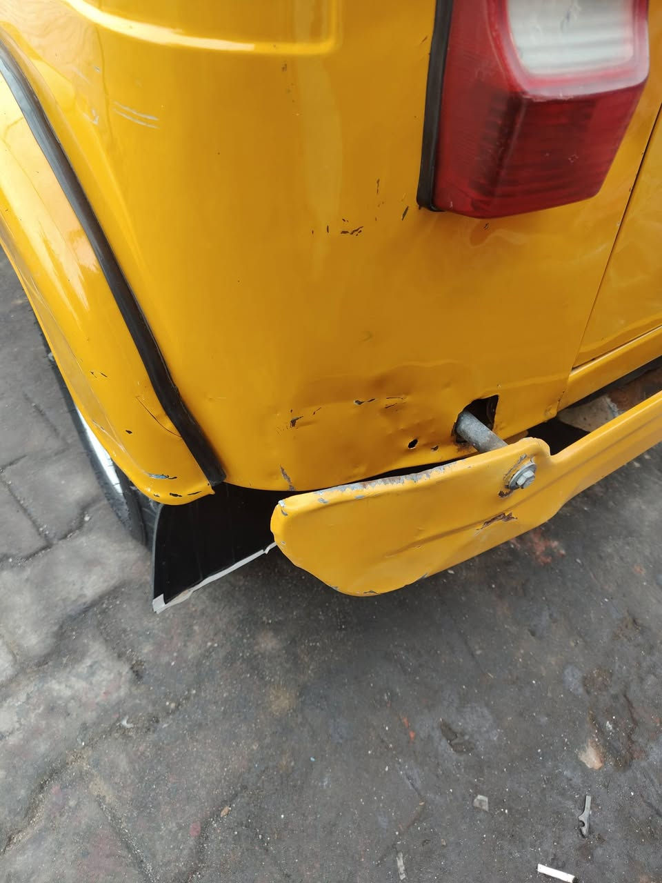 تكتك للبيع مديل 21طالع ب22كفاله عامه ماعده هاي طخه لموضحه نتصل***********
