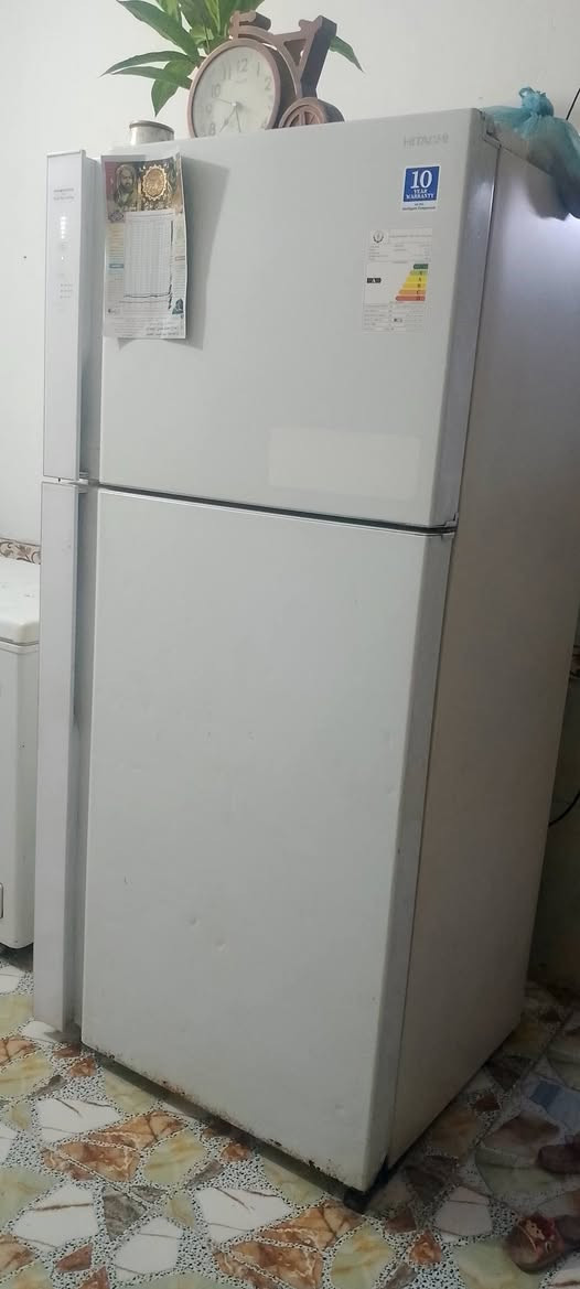 سلام عليكم ثلاجه للبيع سعر 250الف مكان بغداد الكاظميه ساحه عبد المحسن الكاظمي ***********
