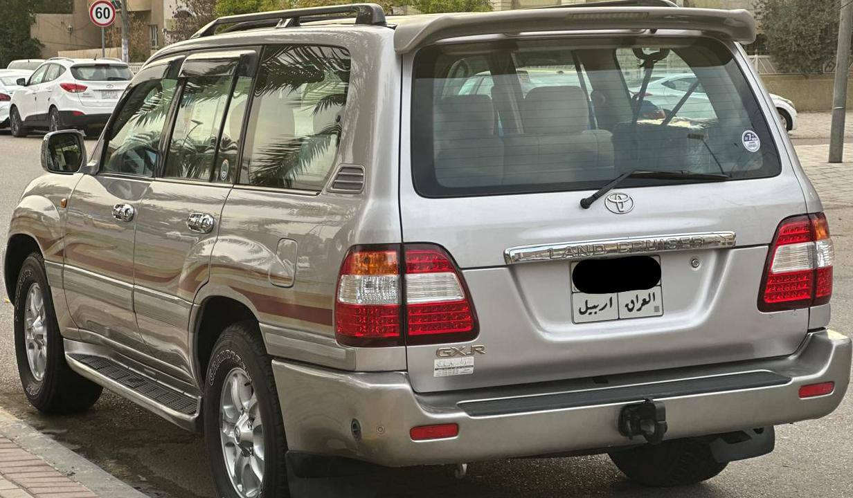 (رمضان كريم) السلام عليكم عندي تيوتا لاندكروز 2005كويتي مكفوله ماعده جاملغ الأمامي بيه صبغ ول باقي مكفول وبيها بارد كد شبر مثل ماموضح بل صوره السياره محرك وكير جدد حجم المحرك 6اسلندر 4500 مواصفات السياره فتحه طكتين 3قطع تبريد 7راكب دواخل عسلي+صاج حساسات خلفيه كامره خلفيه منضومه غاز فورويل ثلاجة بل فرس وسطاني شغاله 5ويلكب زراك لايت وبعد بيها اهواي مواصفات مذاكرهن السيارة تبريد وحداديه وباتري وتخم تاير وكهربايات كلها كفاله السياره رقمه أربيل وتحويل ثاني يوم شرط التحويل السعر 178 وبيها مجال للطيبين استفسار علئ هذا الرقم *********** ملاحظة مكان السياره بغداد بغداد, العراق
