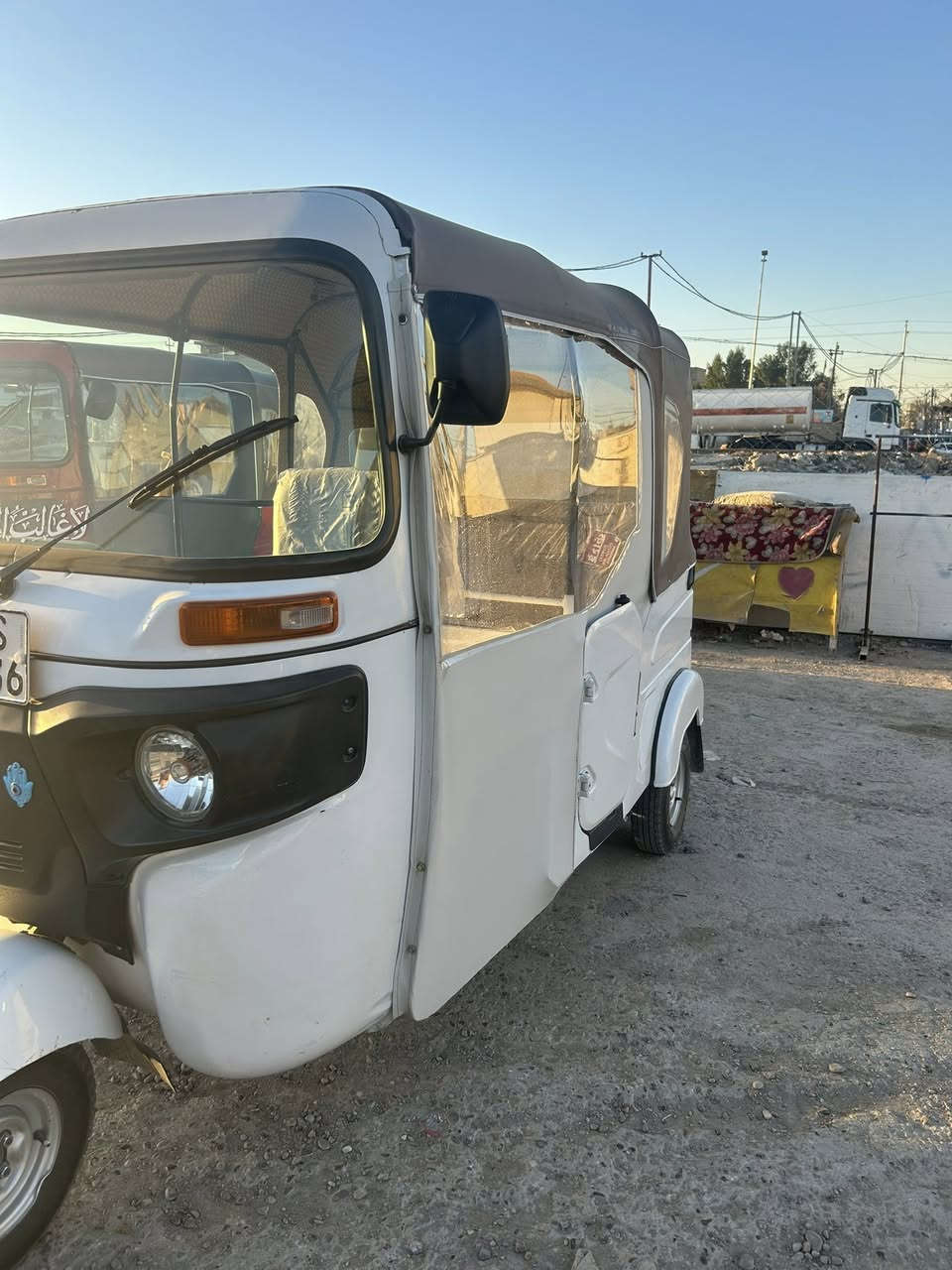 للبيع ٢٢ السعر 8200 اتصل *********** الشعله شارع ستين
