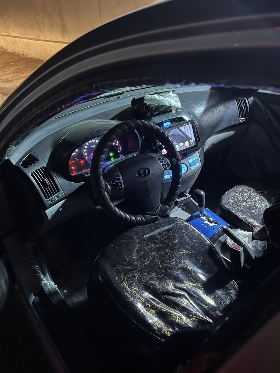 السلام عليكم للبيع افانتي موديل 2008 فول مواصفات رقم نينوى الماني بدون ضرر خليجي سعر 110 شراي اتصل *********** مراوس ب تكسي ترهم اقصاد اعتذر
