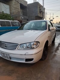 نيسان سني ياباني 2007 سياره بلاديه رقم بغداد انكليزي السعر ٧٣ 07755268...