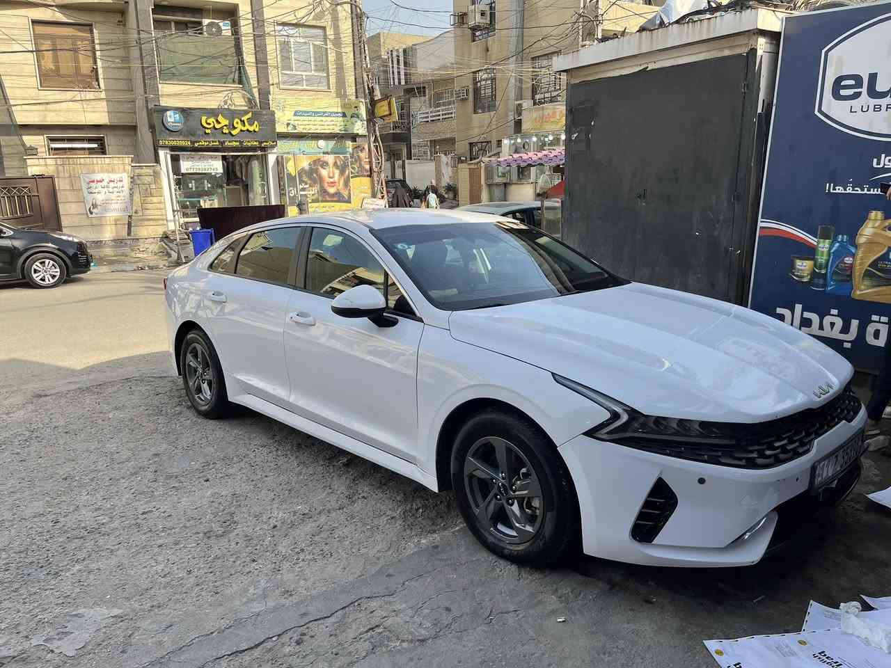 السلام عليكم للبيع كي فايف موديل 2023 وارد امريكا
مواصفات xls
تحكم ستيرن 
اربع وضعيات قياده
مثبت سرعه 
نظام ايكو
العداد 60الف كيلو وليس ميل
كير محرك كفاله 
صبغ 3قطع بنيد جاملع باب عكس السائق  السياره نضيفه مناقصه شي مكانه حي الجامعه 
السعر 150قفل 
رقم***********
