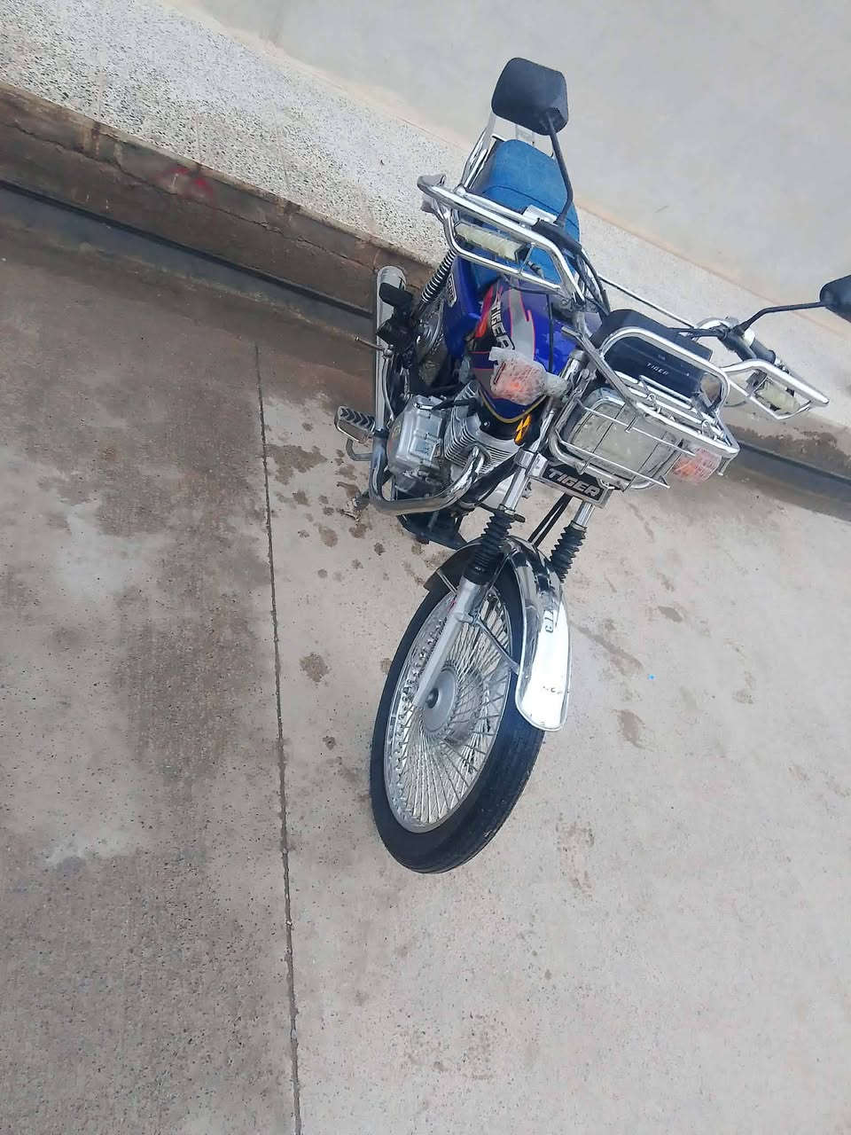 مطور تايكر للبيع موديل 2022 السعر 750 الشاريه يخبر على رقم ***********
