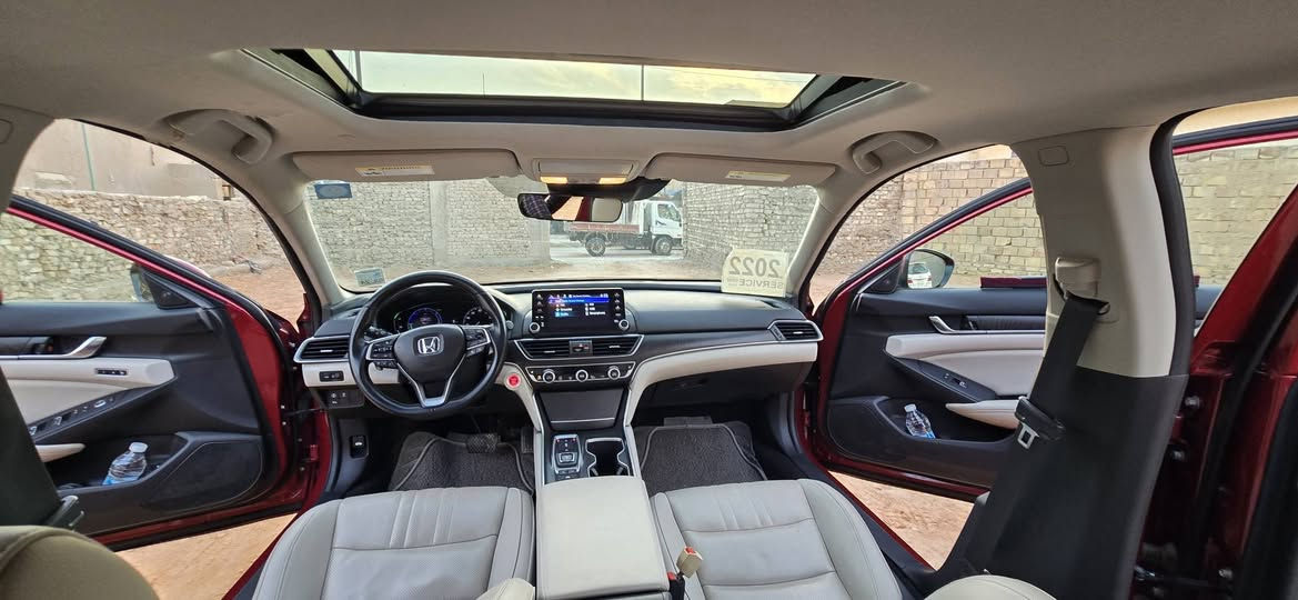 1/1 
2022 هايبرد بانزين
ضرر بسيط
الديوانيه 170
***********
