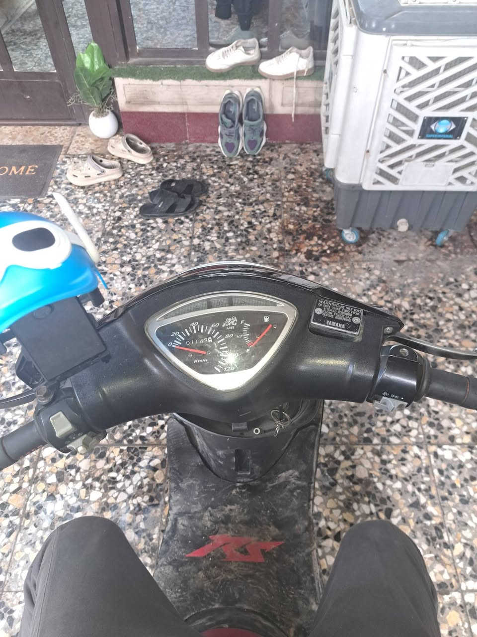 ماكس بوشة ٥٥
صالنصة اف ام
نكرة سلف ناعمة شرط شلعة ومعدل تشك لكاع
السعر ٥٥٠ 
***********
بغداد الدوره
