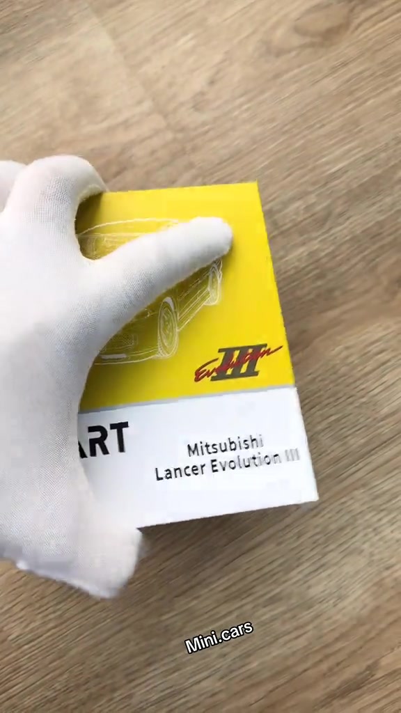 Mitsubishi Lancer Evolution III Brand : WHELART Scale : 1/64 Price : 45,000 Dinar WhatsApp: +9647504702207 #mitsubishi #lancer #evolution #diecast #car 


**إذا كنت صاحب هذا الإعلان وتريد حذفه لأي سبب، رجاءا أرسل رسالة إلى الدعم الفني**