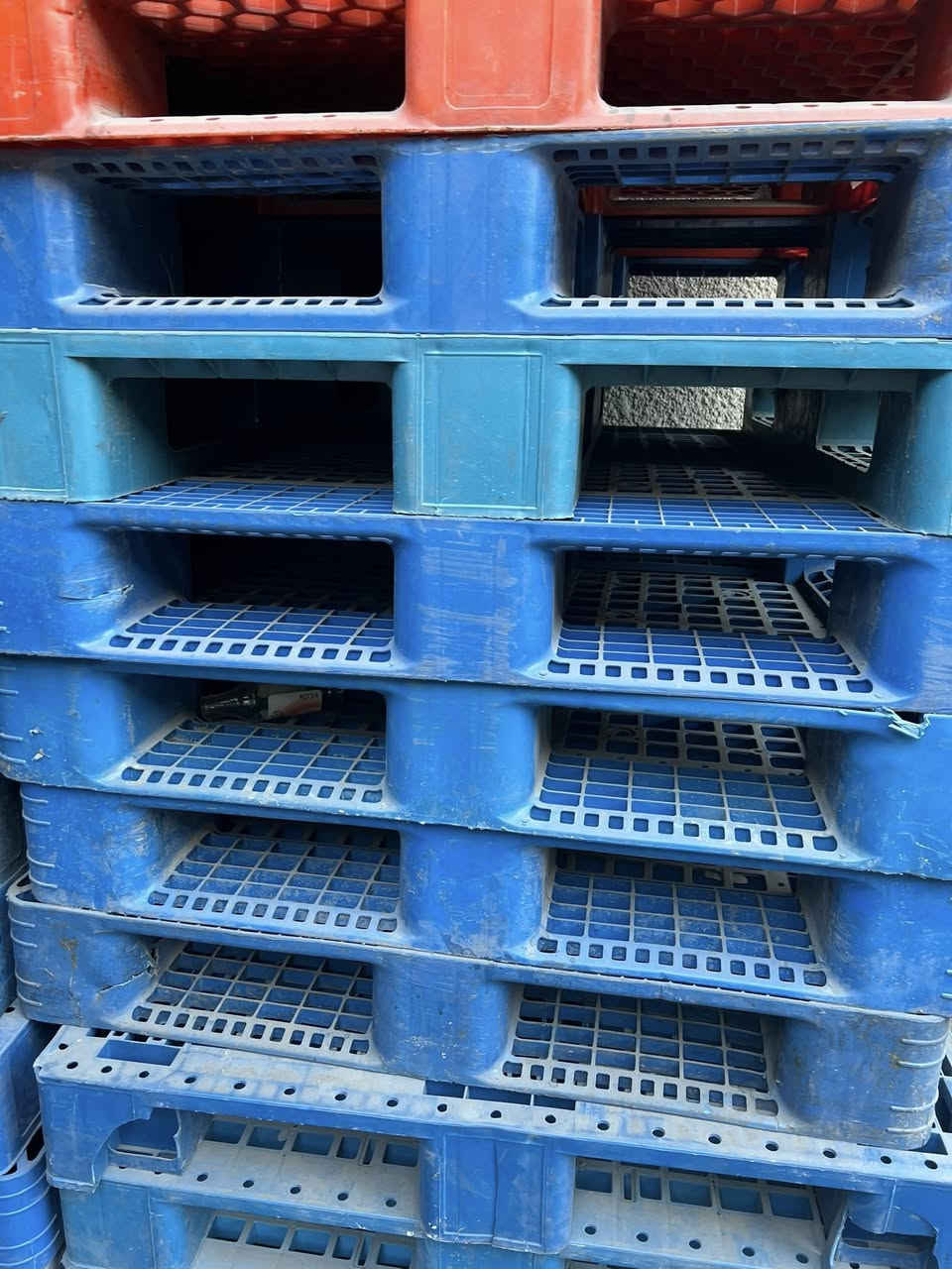 السلام عليكم سكيب بلاستك 100x120 بغداد ***********
