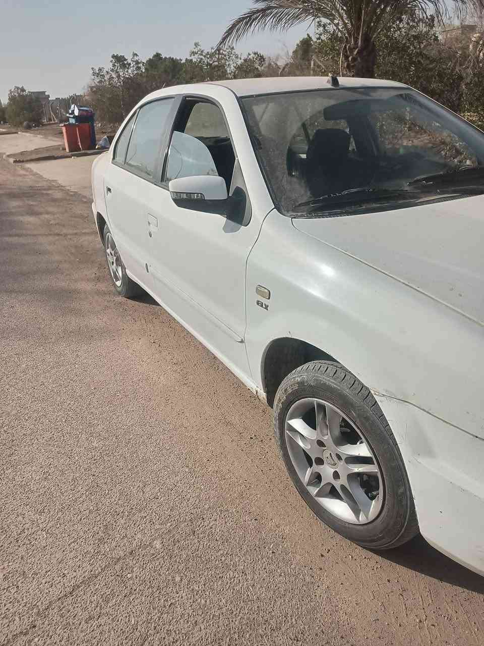 السلام عليكم سمند سورن للبيع السعر 38  وبيه مجال موديل 12سنويه 27 العنوان النهروان القرية النفطية رقم الهاتف *********** مكينه وكير خير من الله لاتنقيص ولاتبخير
