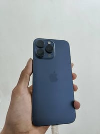 ايفون ١٥ برو ماكس • بطارية ٨٤ • شرق اوسط