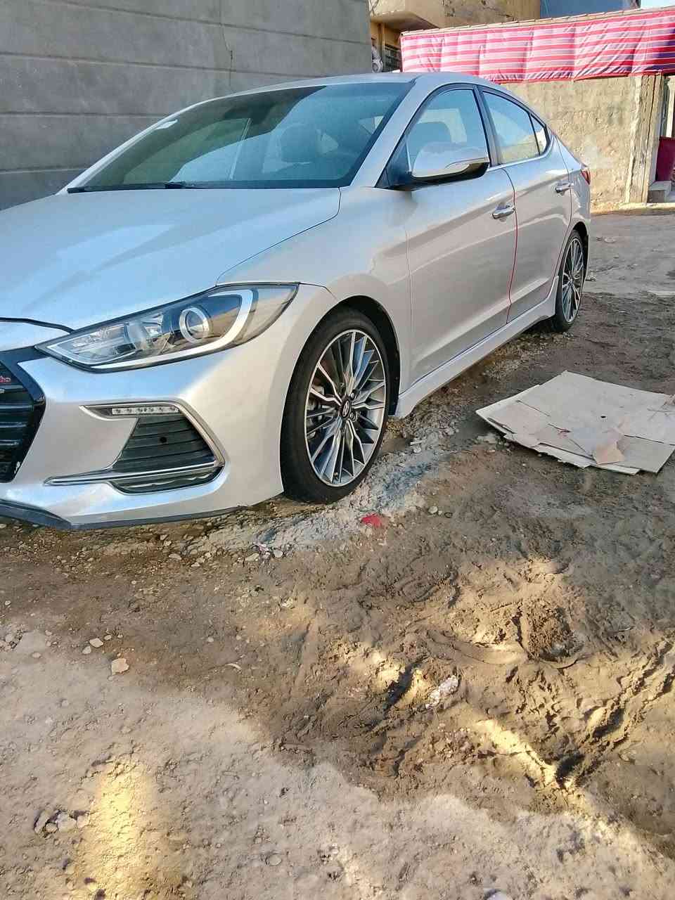 السلام عليكم النترا للبيع موديل 2018سبورت رقم بابل تحويل ثاني يوم أمريكية حادثه بنيد بل عراق شخط بل بابين مآل سدره رشتيهن بدون دواخل سياره شرط فقط مكينه 1600جديد مكينه كير حداديه تخم تاير باتري جديد منظومة تبريد جديد لايتات زنون عالي نصي بصمه فتحة سقف شاشه كامره حساسات امامي و خلفيه اشاير بل المري كشانت جلد واحد ع واحد السعر 105بيه مجال ***********
حله
