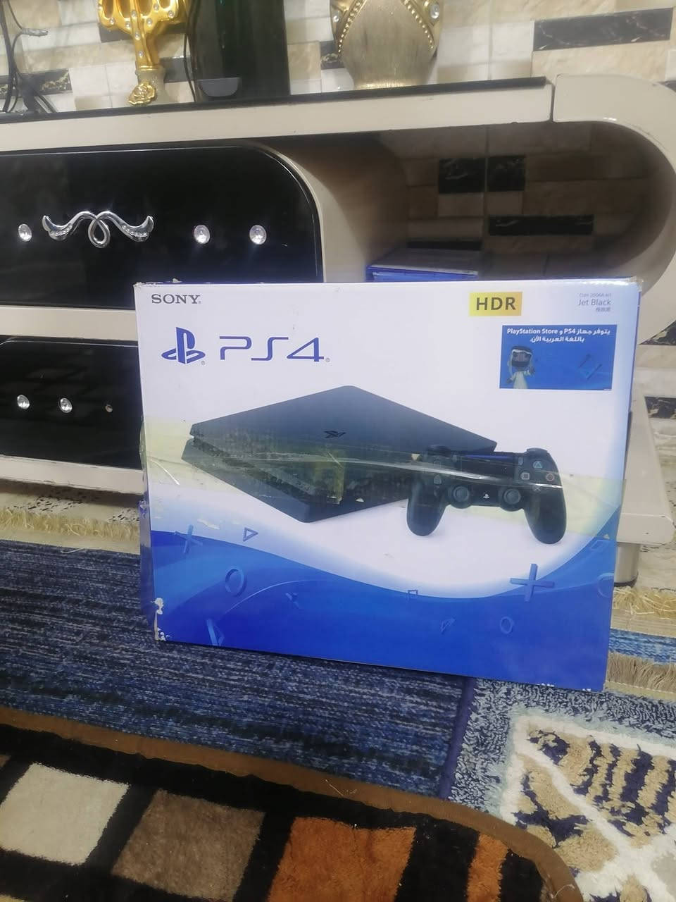 *********** جهاز بلاي 4 مهكر نظام داعش جهاز جديد ما مفتوح يدات اثنين وياه كرتونه موجوده سليم سعر 240
