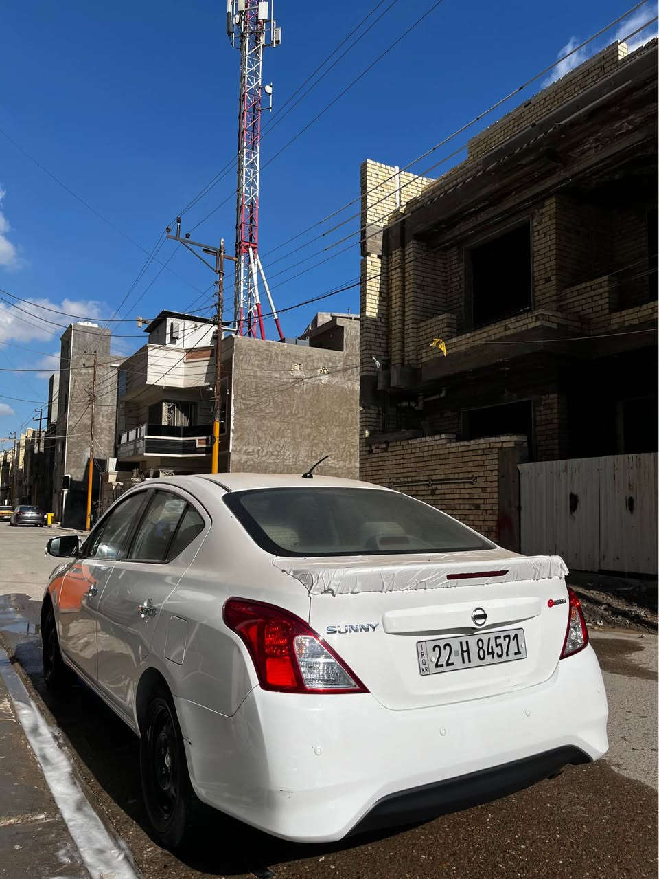 سلام عليكم نيسان سني موديل 24 
رقم اربيل جديد اربعه جام كهرباء قطعتين تبريد سياره حلوه وجاهزه سبير منازل 
ماشيه 54 حقيقي بيها بنيد مبدل فقط 
بيها شويه براس البراكيت تعديل وبس 
المكان بغداد المنصور او الكريعات 
السعر 113 وبيها مجال بسيط 
للاستفسار : *********** بغداد, العراق
