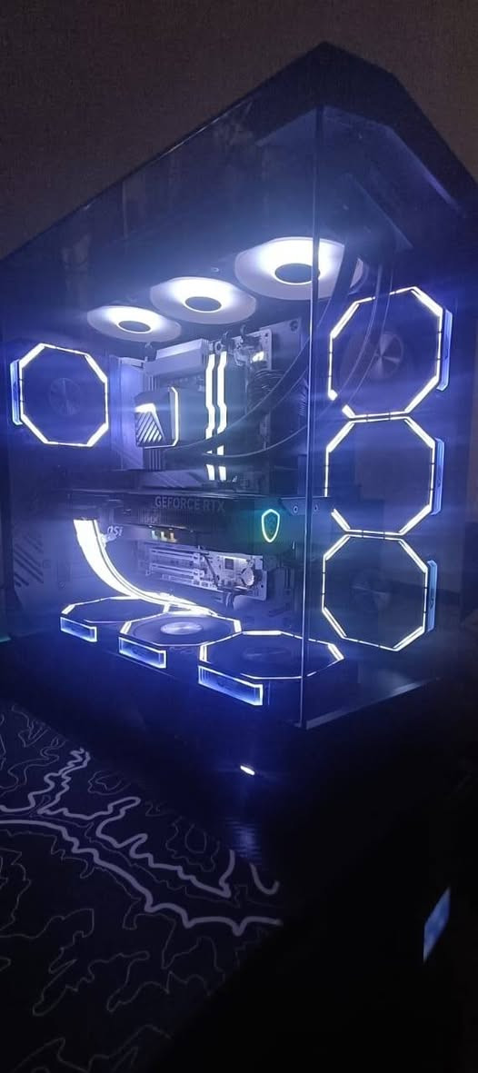 السلام عليكم
Pc. للبيع مستخدمة اقل اسبوع 
سبب البيع عندي ظرف واحتاجيت فلوسهه
المواصفات
R7 7800x3d
Rtx 5070 msi gaming trio
X870 aorus elite wifi 7 ice
Ddr5 2*16 6000hz lexar thor rgb
Fsp vita 850watt gold  10 years
M. 2   1tb nvme ocpc  mfl_300
Case dy 470 dark flash
الكيس وحده
3 ملايين وربع
نجي هسه ع شاشات
شاشتين
Monitor  Asus  27.مقوسة
240hz fhd   220 الف

Samsung 27  2k
144hz
مقوسة 220 الف 
 Ups  getx 1 kv onlain 175 الف 
Ups farber connect online 1 kv 175الف 
ماوس  attack a shark x3 pro  30 الف 
كيبورد ريدراكون ملون كلش مرتب
سعره 30 
مكاني بغداد/بغداد الجديدة  توصيل موجود
عده الكيس ماا أكدر اوصله للأسف  لان ضعااف النفوس هوااي
تحياتي الكم
رقمي لليحتاجه
***********
