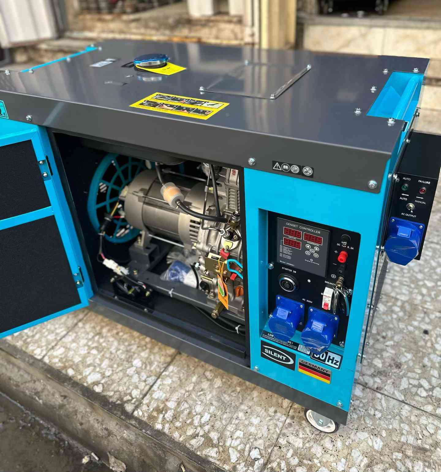 فخم انواع المولدات الكهربائية DNBR 12000DGS 15 كيفي 60 امبير

50 امب

فخم انواع المولدات الكهربائية

DNBR

12000DGS

كيف

15

يني

60 امبير

50 امبير صافي حمل ع الجوزه يمكن تشغيل عليها 2 سبلت 2 طن مع كافه ملحقات المنزل

نوع المحرك كاز

40 حصان

دبل کاتم

دبل صالنصه

بنظام صالنصات خارج الكاتم شاشه عرض اعطال

فول كاتم مكاني كربلاء الاستفسار ***********
