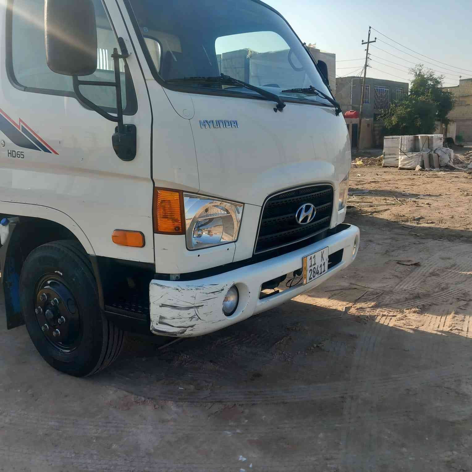 سلام عليكم للبيع كنتر هونداي 2017كفاله عامه من شاصي بدي قماره ماشيه 124رقم بغداد دولي تحويل مباشر مكينه 4000مكان ناصريه سعر 280$الاتصال ***********
