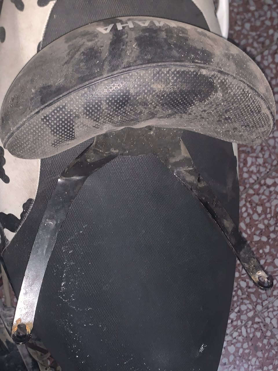 ماكس عدله
صاير بيها حادث 

مكينه 55 تخبل 

للبيع ع حطتها كوم حديد

ب150 

رقمي ***********
