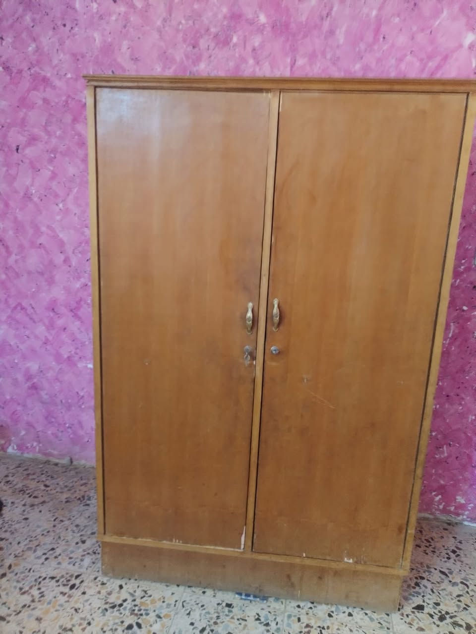 سلام عليكم كنتور نضيف سعره ٥٠ الف وبي مجال 
العنوان الحسنيه الراشديه 
***********
