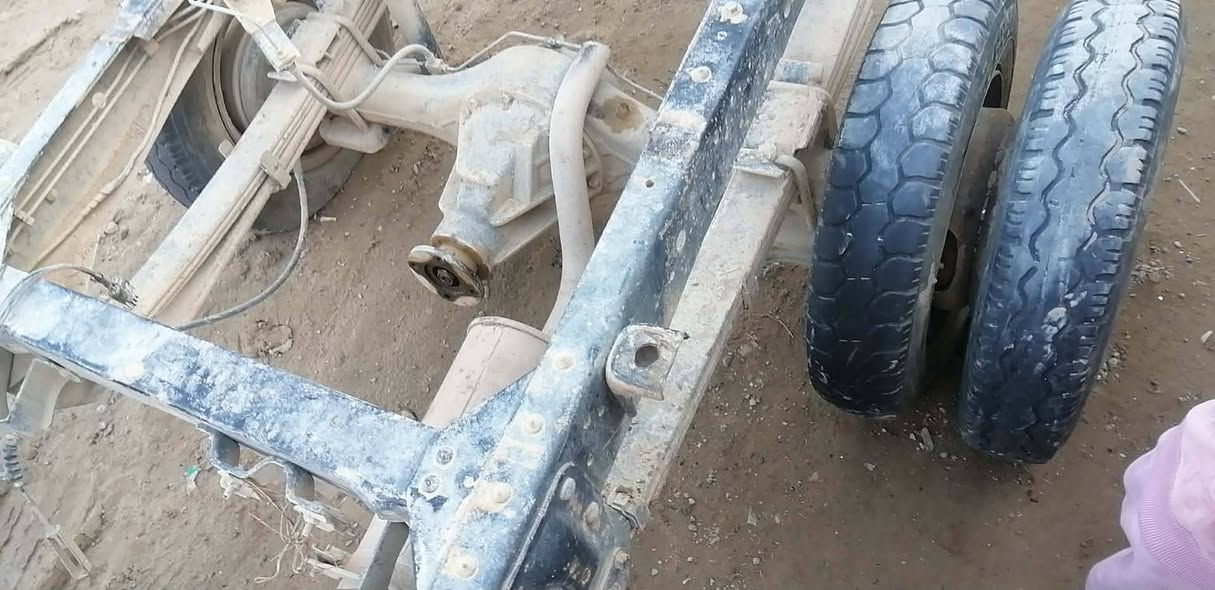 السلام عليكم ورحمة الله وبركاته اخوان للبيع محرك كير اكسل صدر تبريد ويل خلفيه عدد ٣ امامي عدد ٢للاتصال ***********
