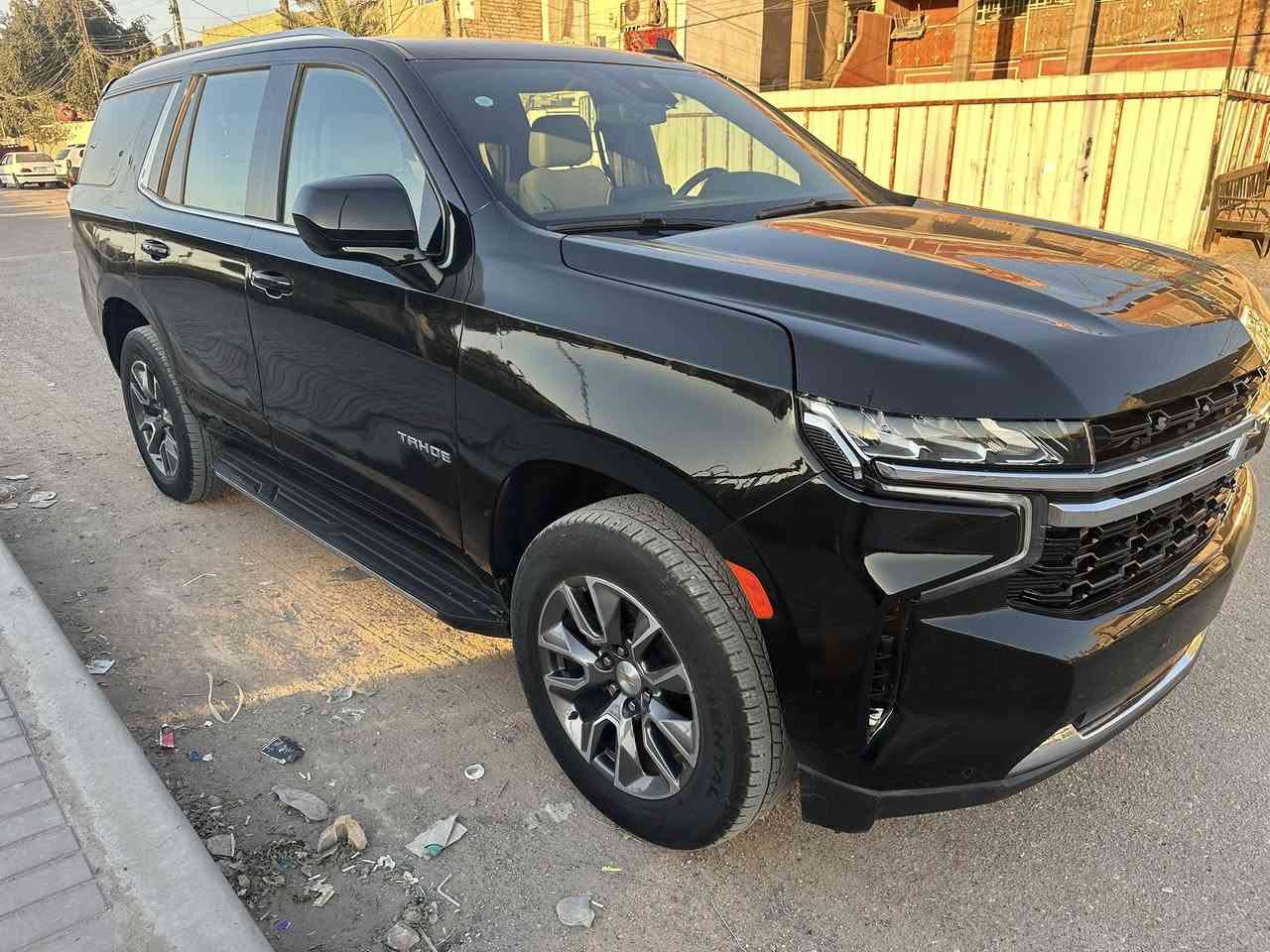 تاهو موديل 2023 مواصفات LSلو ن اسود ماشيه 16 الف ميل حادث جاملغ خلفي وجاملغ امامي صور الحادث مع الصور دخول جديد بدون رقم مكاني  بغداد الشعب 
***********
