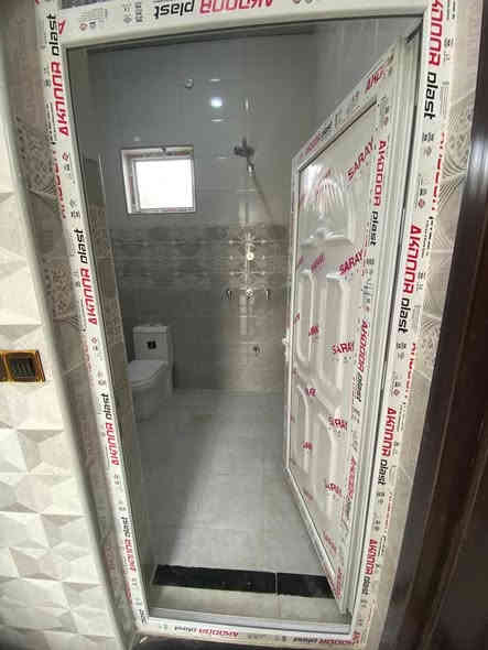 بيت جديد زيرو6كيلو مقابل مجمع الهندسي ايجار350اتصال***********
