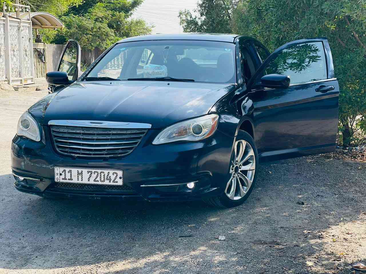 يالله السلام عليكم لبيع فقط
كرايسلر c200
موديل 2013
السياره حلوه احلا من صور سياره خير من الله جاهزه صدر امامي خلفي جديد باتري جديد تخم تاير جديد. رقم انكليزي بسمي تحويل ثاني يوم سياره (مصبوغه  جماليه)  بيها 3 قطع من امريكا صور حادث مرفق بل منشور السعر (67$) بيها مجال كلش قليل مكان سياره بغداد حي اور
***********
