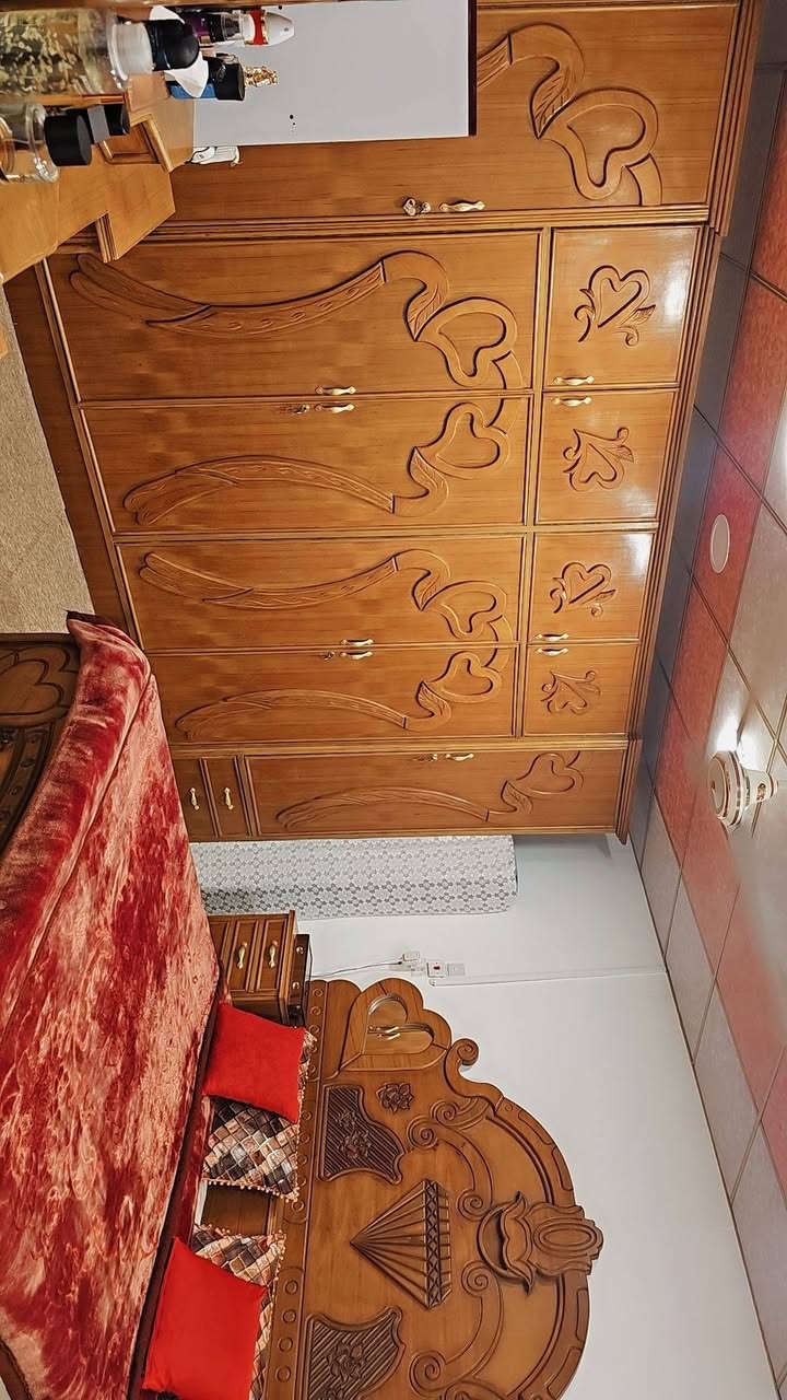 غرفة صاج للبيع كلش جديده الاستفسار خاص للجادين فقط تتكون من كنتور ٦باب طابقين وكومدي ٢ ميز تواليت وملحق


**إذا كنت صاحب هذا الإعلان وتريد حذفه لأي سبب، رجاءا أرسل رسالة إلى الدعم الفني**
