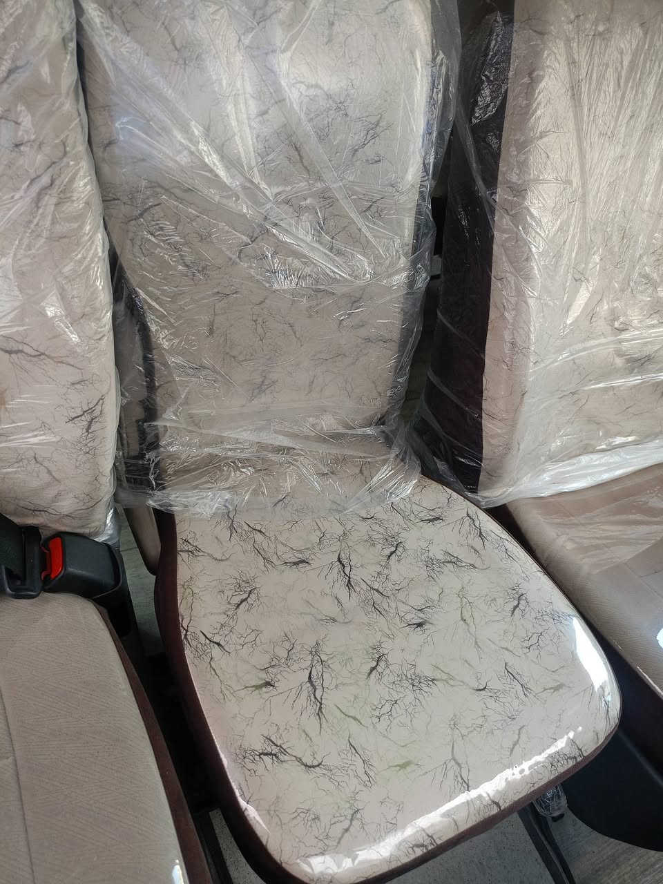 كشن قلاب مال هايسه ام البوز جديد مدوشم هسه السعر 125 رقم ***********
