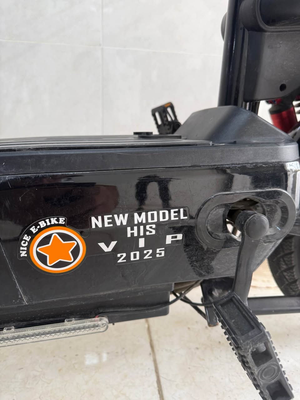 زۆر پاک و خاوێنە دوو تایەی تازەی لە
ژێرە فوول مواسەفاتە سوایپ کاردە ٢ بەسمە ٢ سویچ چواری ئیشارەت چەپ و ڕاست تەحدید سورعەت ٤ گێر سورعەتی هەیە ٨ دەبڵە نرخی ٢٨٠ هەزار السليمانية, العراق


**إذا كنت صاحب هذا الإعلان وتريد حذفه لأي سبب، رجاءا أرسل رسالة إلى الدعم الفني**