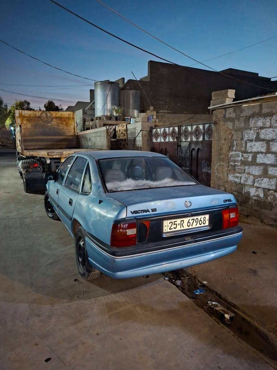 السلام عليكم فكترا موديل 93 تحويل ثاني يوم الرقم الجديد سنويته 28 كير محرك شرط لا صرف ولا بخار صدر جديد السعر 43 مو شراي لا اتخابرني رقم ***********
