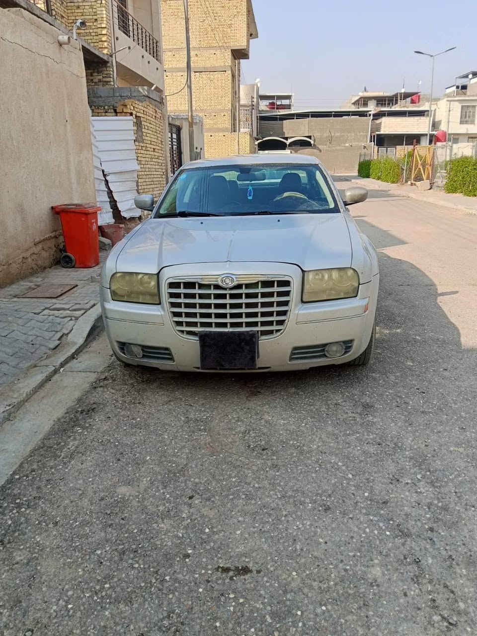 اوباما موديل 2010
رقم بصرة الجديد 
سيارة بسمي 
سنوية 2027
الون سلفري
حجم المحرك 3500
سيارة بدون ضربة 
حدادية تخم تاير 
السعر 125ورقة
الاتصال ***********
