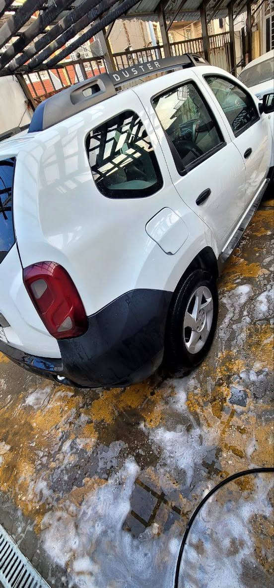 رينو داستر موديل ٢٠١٨ محرك ٢٠٠٠ دوش مكفولة صدر وحدادية بيها جاملغ عكس السائق الأمامي مبدل وبيها طخة بدون تصليح  ضربة خفيفة جاملغ عكس السائق الخلفي وبيها طخة بالصندوق بدون تصليح ضربة خفيفة  السيارة رقم بغداد باسمي والسنوية جديدة لحد ٢٠٢٨ أريدها ب٩٥ ورقة
***********
