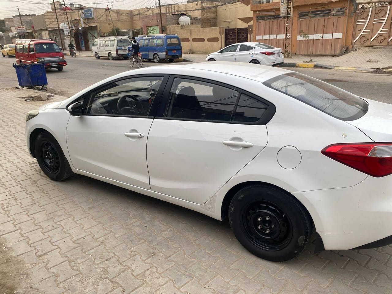 السلام عليكم
كيا سيراتو موديل 14 السياره كفاله سونار ماعدا كمبريسر التبريد محرك 1600 مفتوح مصلح گازگيت فقط مداور ثاني يوم بأسمي رقم كربلاء مكانها كربلاء 
سعرها 118 مجالها بسيط اخوان🩵
***********
