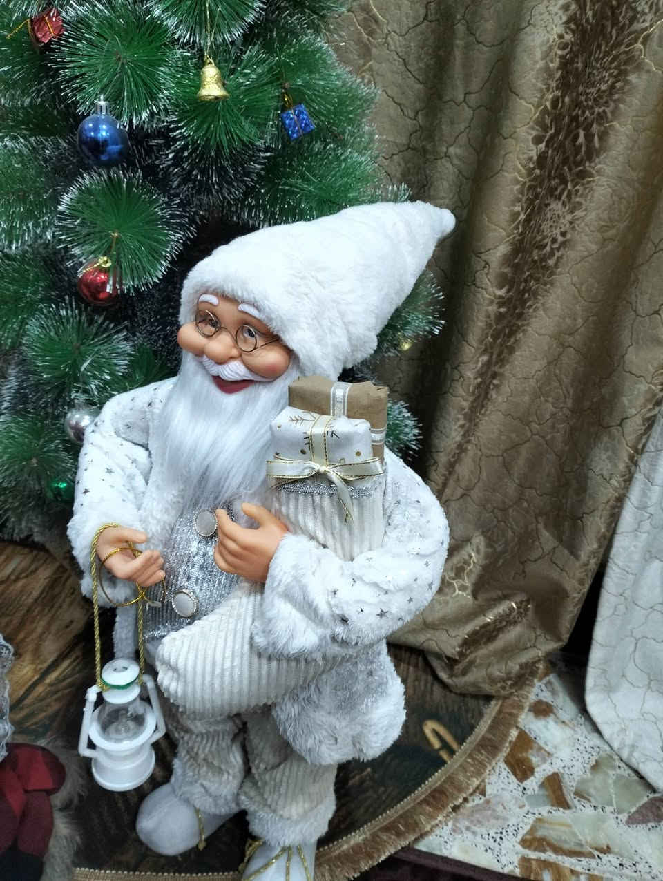 للبيع سانتا كلوز وزوجته الحجية
الحجي قياس 64
الحجية قياس 64
الشجرة قياسها متر ونص مزينه 
كوالتي رهيب بعدهم بل جيس 
 
 شراي يراسلني واتساب اويتصل ***********
