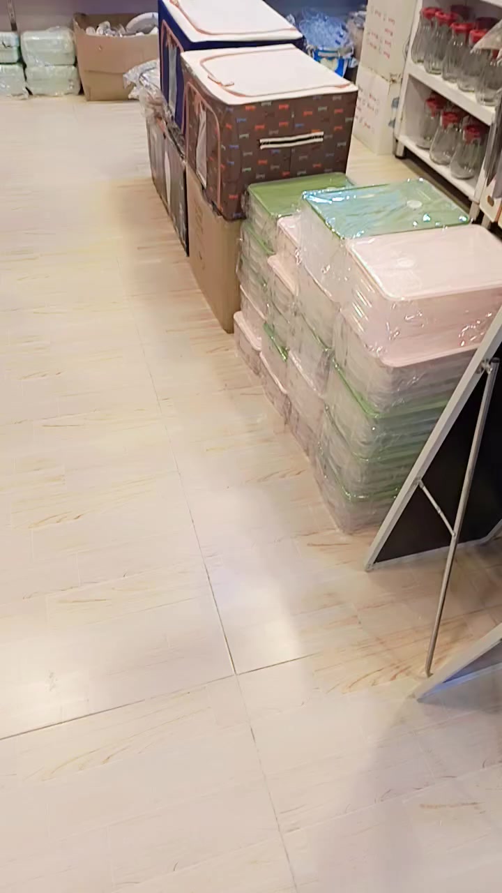 اللهم صلِّ على محمدٍ وآلِ محمد
بوكس تخزين ملابس 
الكبير 
داخل سيم قوي 
سعر القطعه 3,500
للتواصل واتساب 
***********
العنوان بابل الاسكندريه منطقة الجفجافه قرب صيدليه سلام القديمه قرب السيطره 
#معرض_الماس 
 @إشارة
