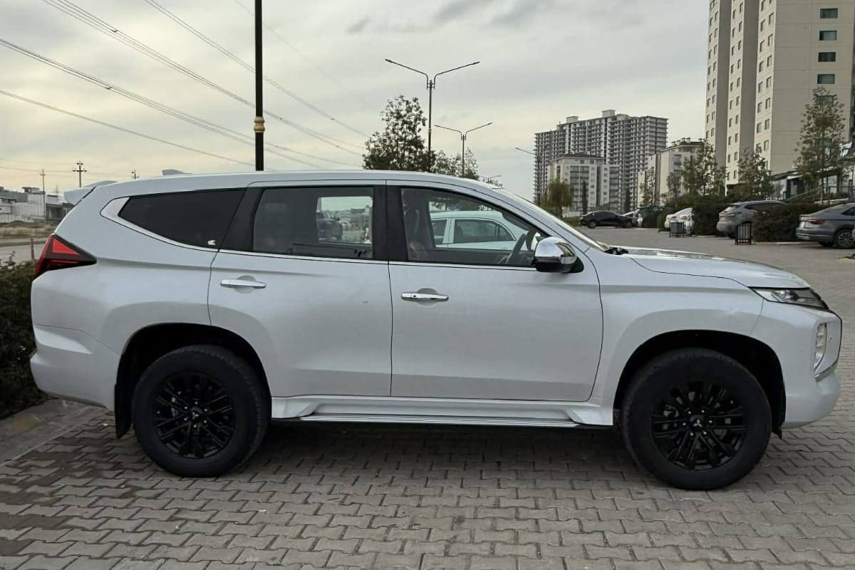 مستەربۆشی پاجیرۆ 2020 فوول مواصفات  خلیجی
تەنها 83000km ڕۆیشتووە
مەکینە 3000 مەرغوب V6
2 پارچە و پەڵەیەک بۆیاخی هەیە
ڕەقەم اربیل
سەنەوی تا 2027تازەیە
هیچ مەسرەفێکی تێدا نییە 
شوێن سلێمانی 

سعر: لە کۆمێنت داوای بکە ڕاستەوخۆ بۆت دێت 📥 

گێڕ و مەکیەنەی بەشەرت ئەکسل بەشەرت 
هیچ کێشەیەکی تێدانیە 

ژمارەی خاوەنەکەی 
***********
