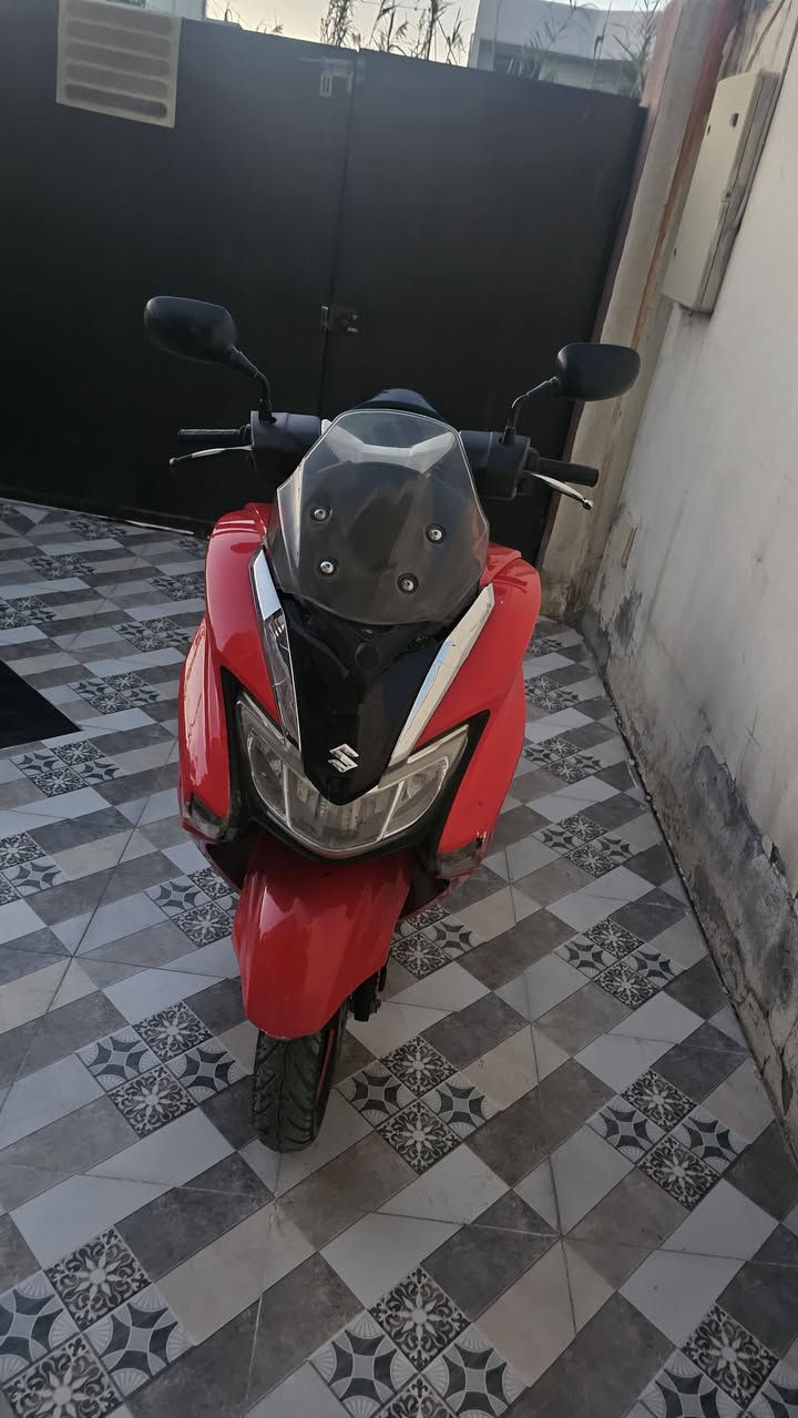 سلام علليكم مكلف بلنشر
دراجه سازوكي ستريت عداد الكتروني محرك ممفتوح كابريتر مابيهة نقص نعومه فول شرط بصفه متسمعلهة صوت مكاني تقاطع القدس ***********
