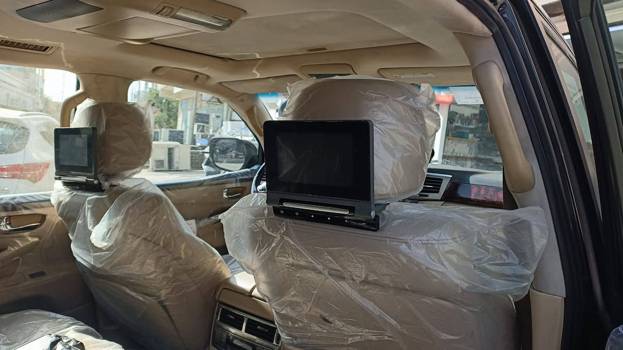 السلام عليكم رمضان كريم وتقبل الله صيامكم لكزس موديل 10 سياره جديده حيل بها قطعتين صبغ ماشيه 260 سياره على وضع الشركه رقم اربيل تحويل وكاله شنو يعجبك موجود سياره ما بيها اي نقص نهائيا بالعافيه علي اخذها السعر المطلوب 295 بيع ومراوس العنوان ذي قار الفجر ***********
