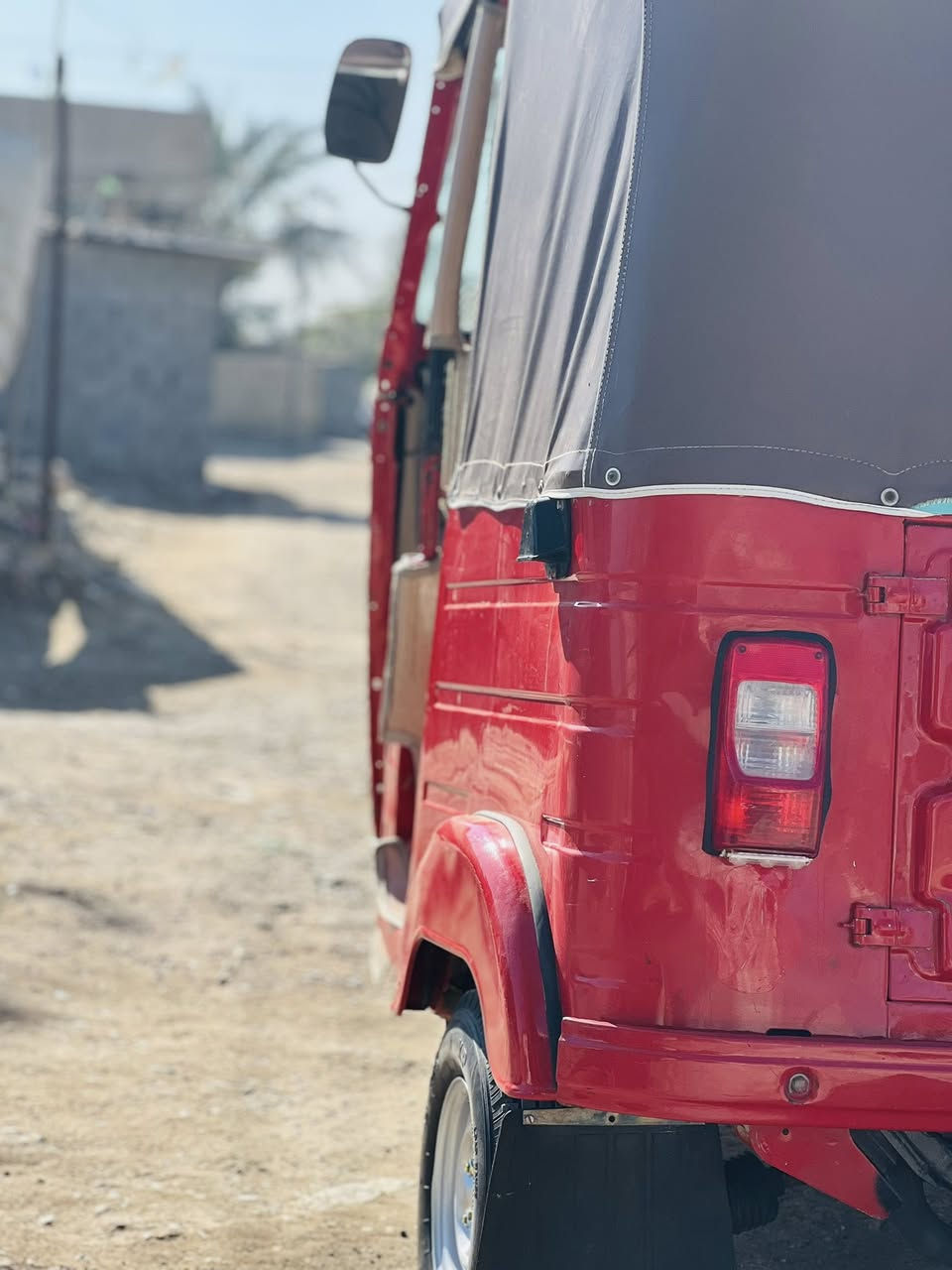 سلام عليكم شباب تكتك 18 كفاله عامه بس دوس معمره 
تكتك خير من الله حلوه كعاده شخط بل لغد محرك خير من الله 
عنواني بغداد البياع تقاطع درويش تفاصيل تصال الهاتف ***********
