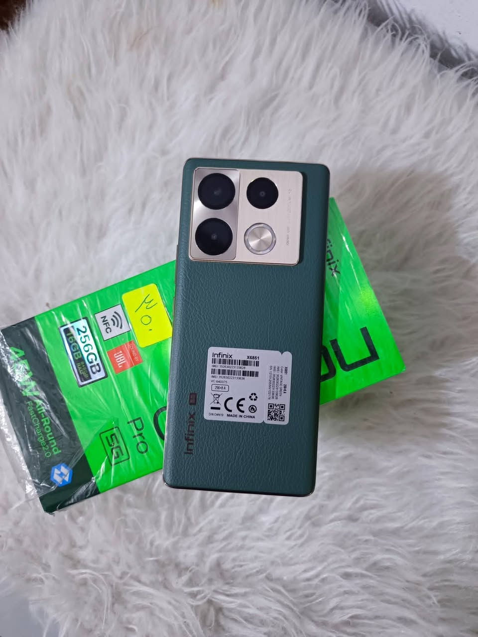 السلام عليكم موبايل  Infini NOTE 40 Pro+ 5G نوت 40 برو بلاس فايف جي ذاكره 256 العشوائيه 12+12 مستخدم شهر جهاز راقي ومعروف ونضيف مثل ما اموضح بلصور كارتونه غراضه كامله
الاتصال او وتساب ***********
