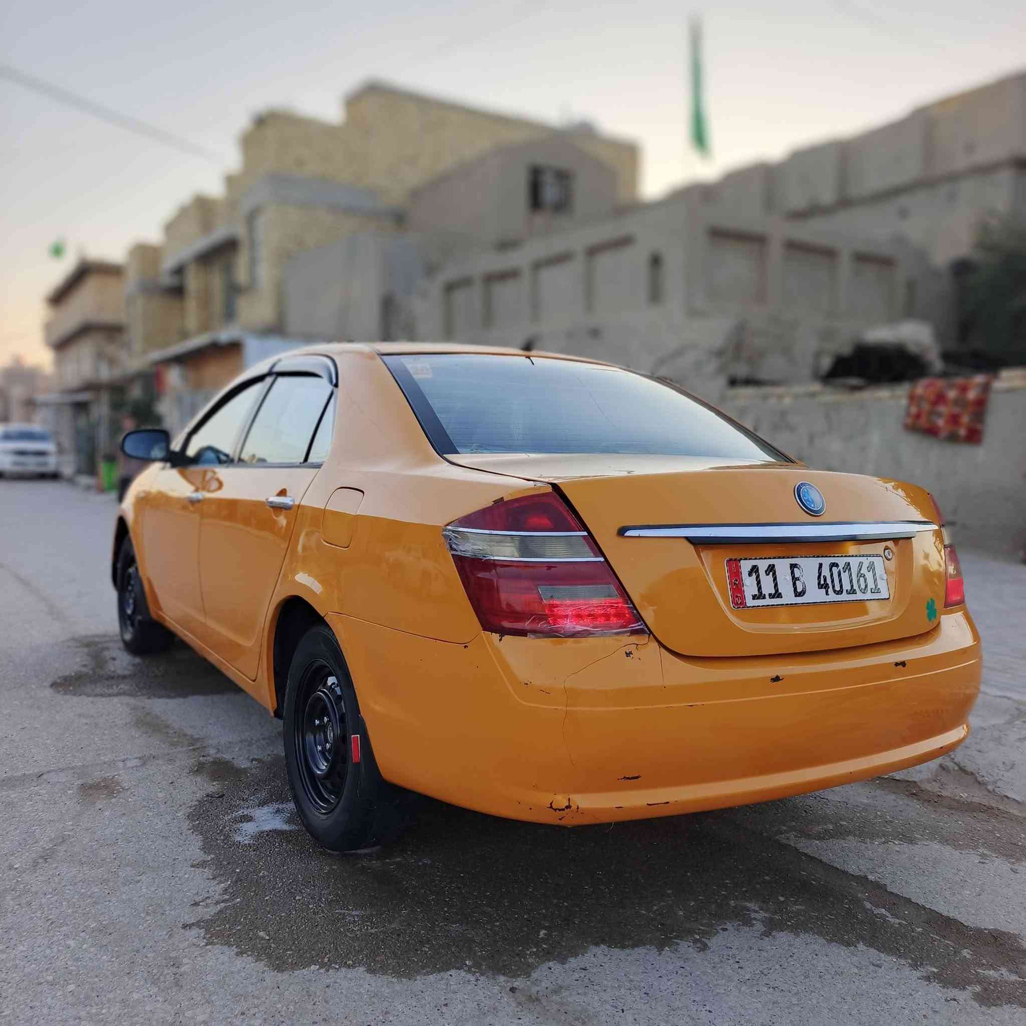 السلام عليكم جيلي موبل موديل 2012 كير محرك بلادي رقم بغداد انكليزي بسمي تبريد شغال كهربائيات شغال بيه جاملغ خلفي جهت السايق سعر 50 ورقة وبيه مجال , ***********
