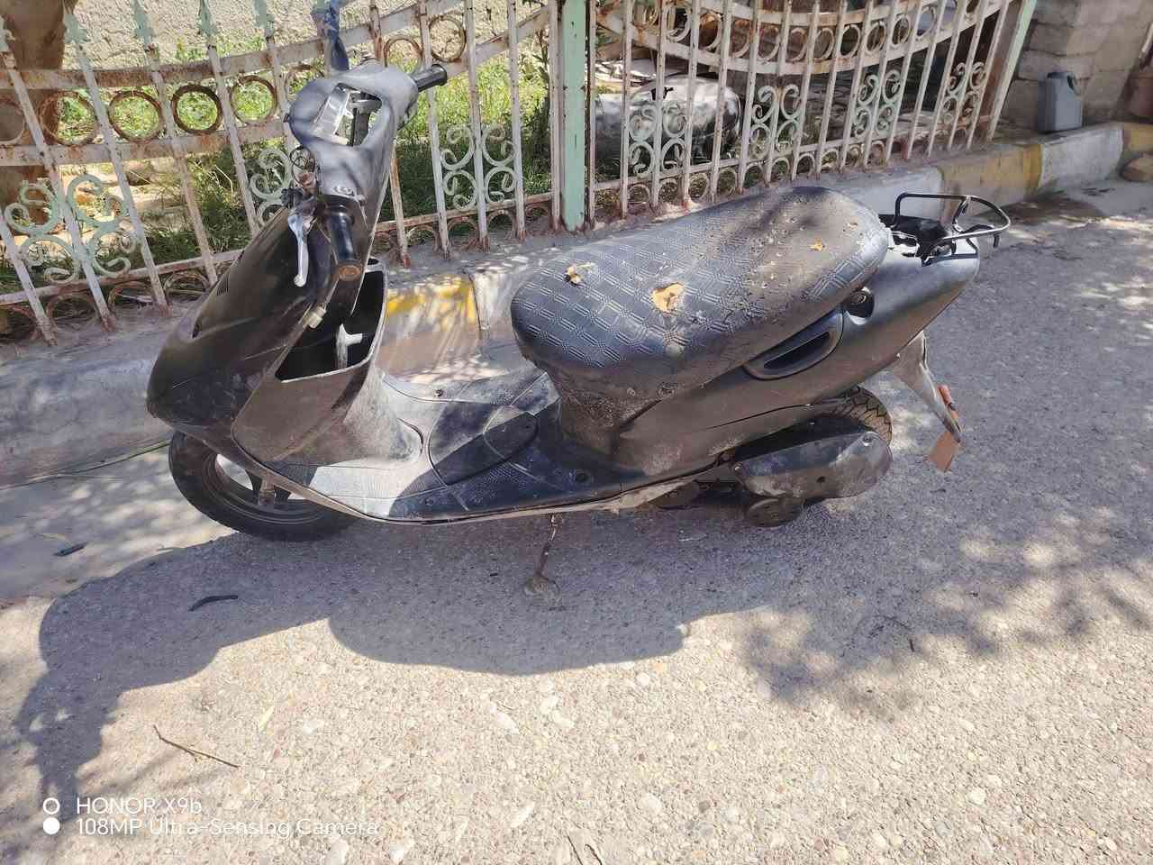 سلام عليكم دراجه ساسوكي للبيع كومه حديد ابيع سعر ٣٠ الف قفل عنواني ميسان المجر الكبير ناحيه العدل رقم ***********
