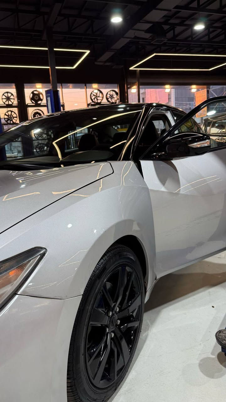 نيسان مكزيما 2020
فول مواصفات SV
داخل جلد 
تبريد قطعتين 
محرك ٦ سلندر 
تحكمات ستيرن 
حادث صفحه بدون دواخل وشويه من لبنيد
سعر 122 ورقه مجال بسيط 
العنوان _ بغداد _ دوره 
***********
