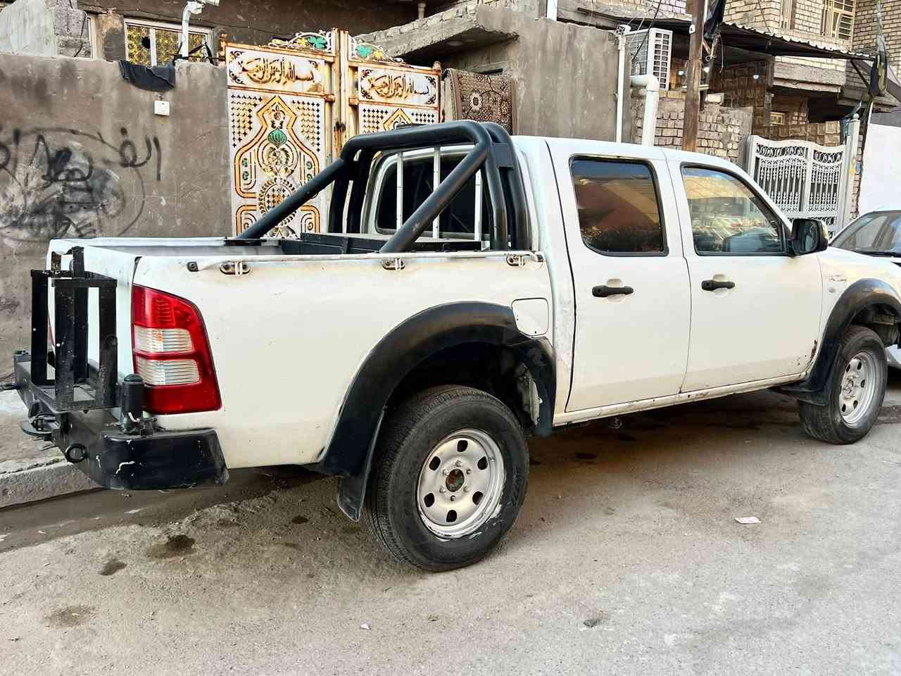 السلام عليكم سيارة نجر موديل 2008 سيارة مزاد سيارة جديدة تخم تایر صدر جديد سيارة كلش حلوة مقفولة من الضربة ومن القص والسيارة تعين عليها أمانة الله بيها كتاب مزاد من وزارة الداخلية سيارة كير عادي أربع سلندر
‏السيارة صبغ بلادي ￼
سعرها 45 ورقة رقم الهاتف ***********
