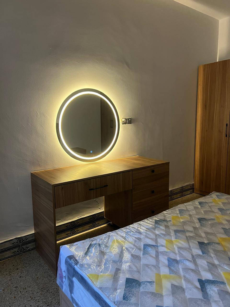 نعمل كل ماهو جديد حسب التصميم
غرفة تركي شغل درجة اولي داخل ابيض خارج صاج 

النجف الاشرف 

الكوفة 

***********
